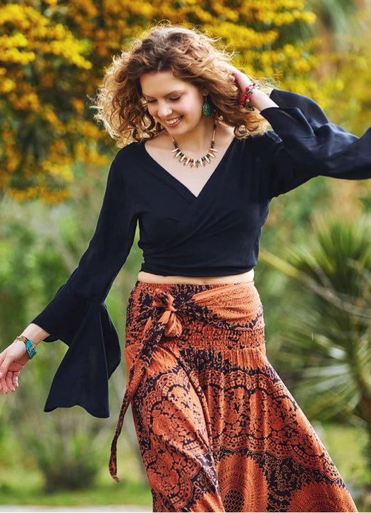 Gypsy Style Bell Sleeve Crop Top - Black