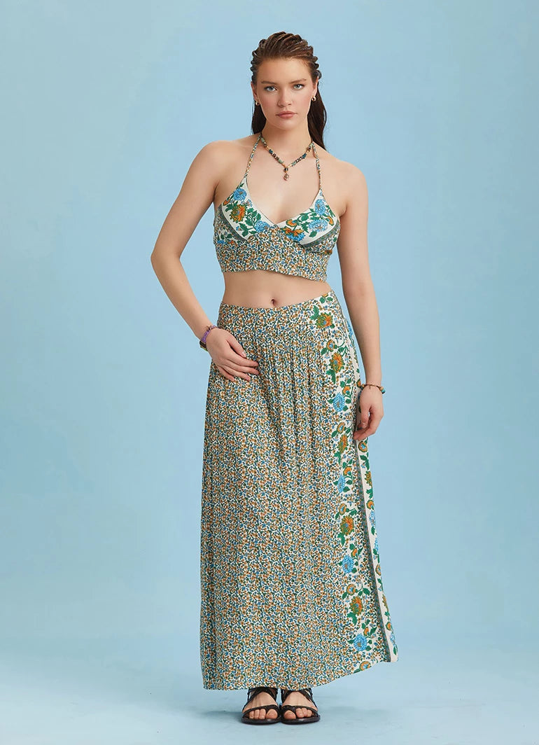 Backless Halter Neck Blue Patterned Crop Blouse