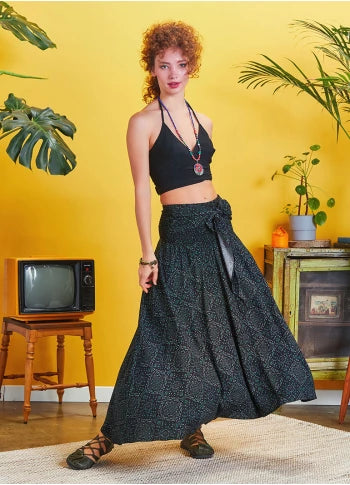 Asymmetrical Hem Maxi Skirt Green Patterned