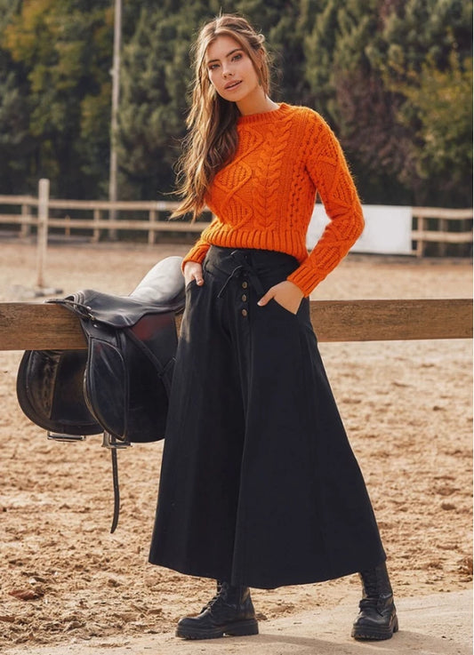 Buttoned Banded Waist Low Rise Black Culottes