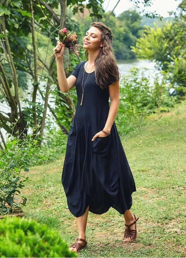 Bohemian Style Pocket Half Sleeve Long Black Dress