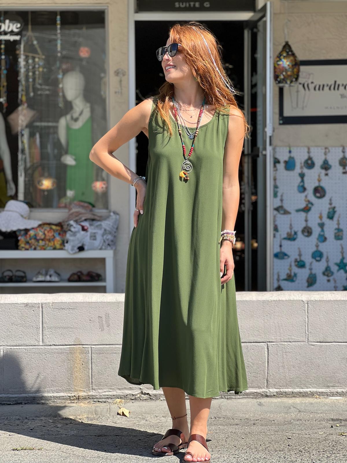 Green Pocket Detailed Viscose Dres