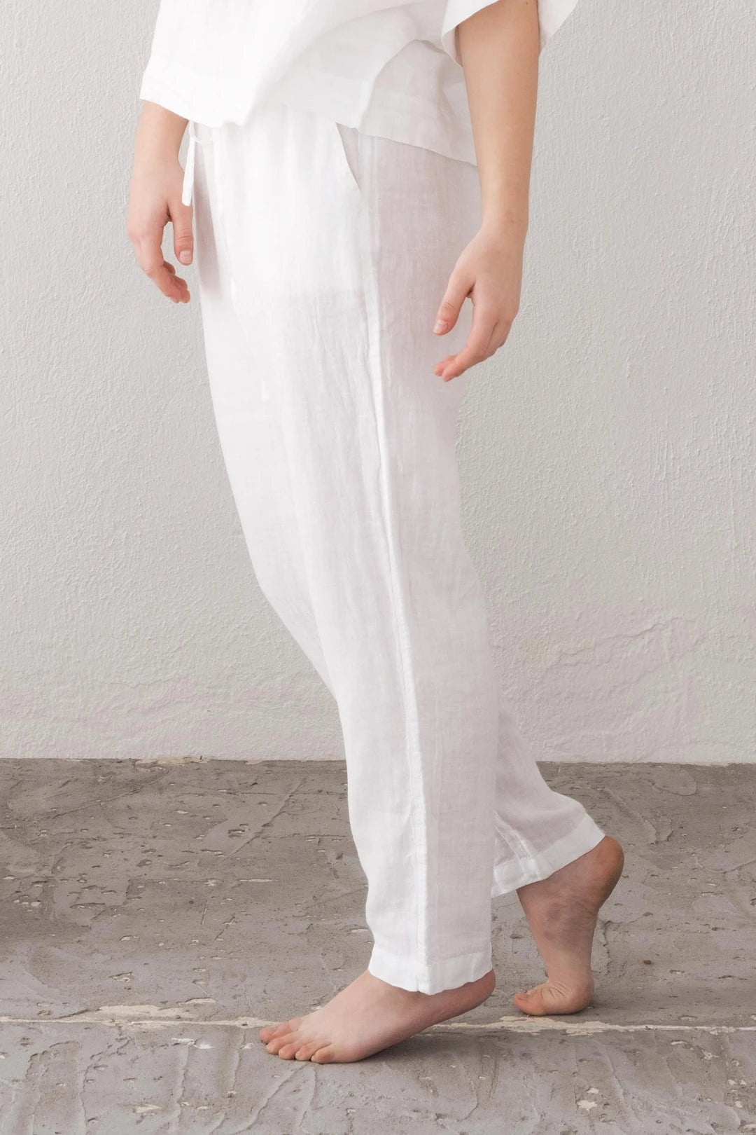 Carrot Cut Linen Pants White