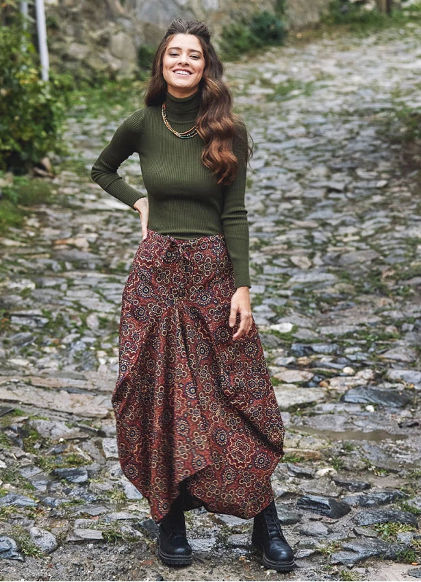 Retro Print Oversized Pocket Long Boho Skirt