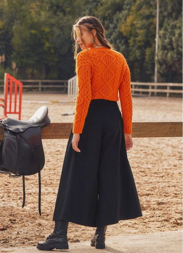 Buttoned Banded Waist Low Rise Black Culottes